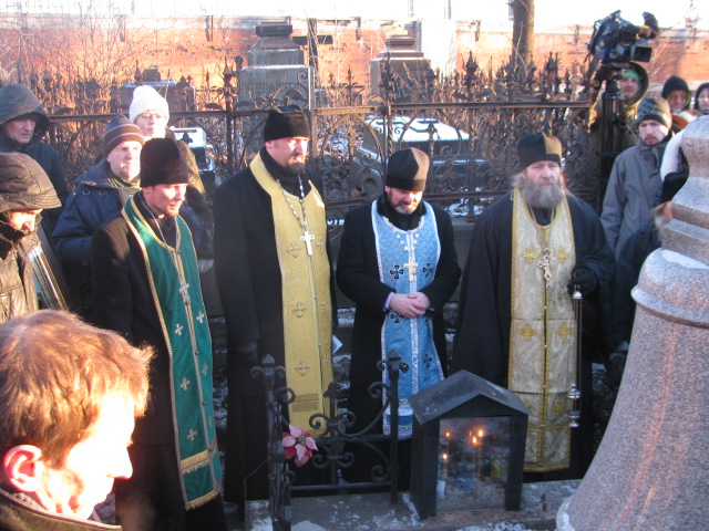могила о.Александра Рождественского.